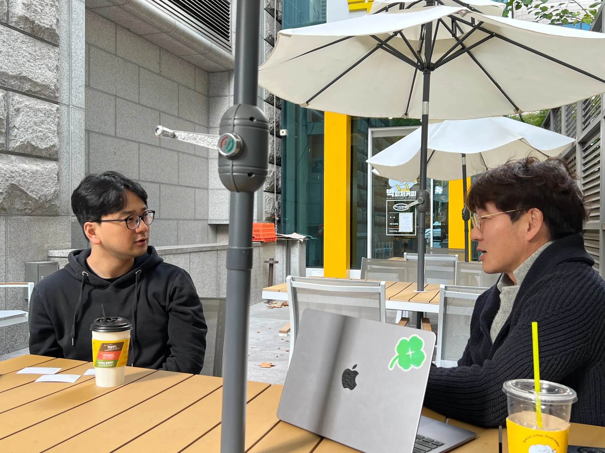 왼쪽 양준영 대표(키노라이츠) | 오른쪽 양승모 대표(서치라이트)